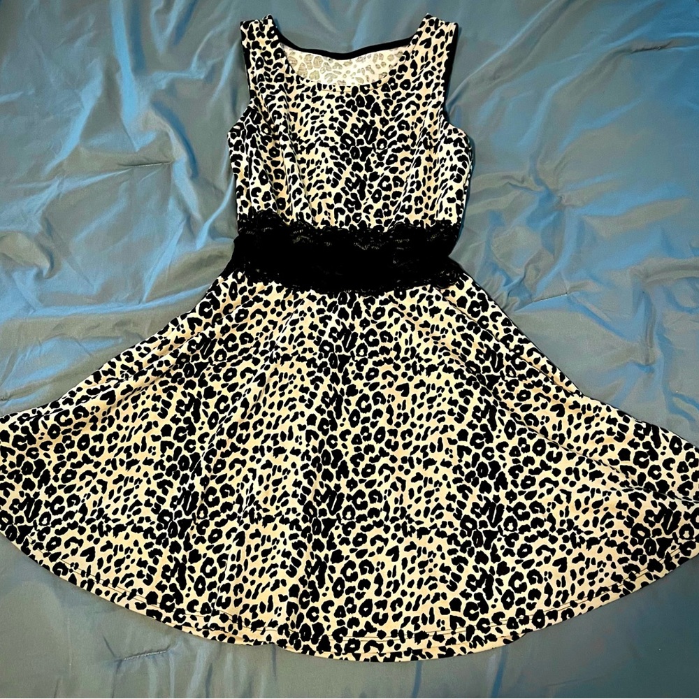 Leopard Print and Lace Dress Size Medium